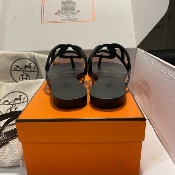 SOLD Hermès Egerie Sandals - Picture 5 of 8